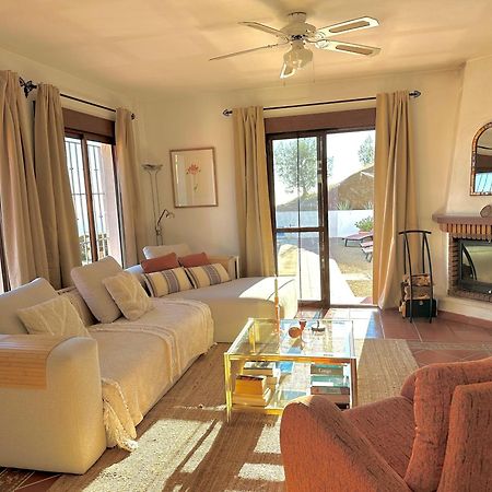 Villa Los Naranjos Sayalonga Zewnętrze zdjęcie