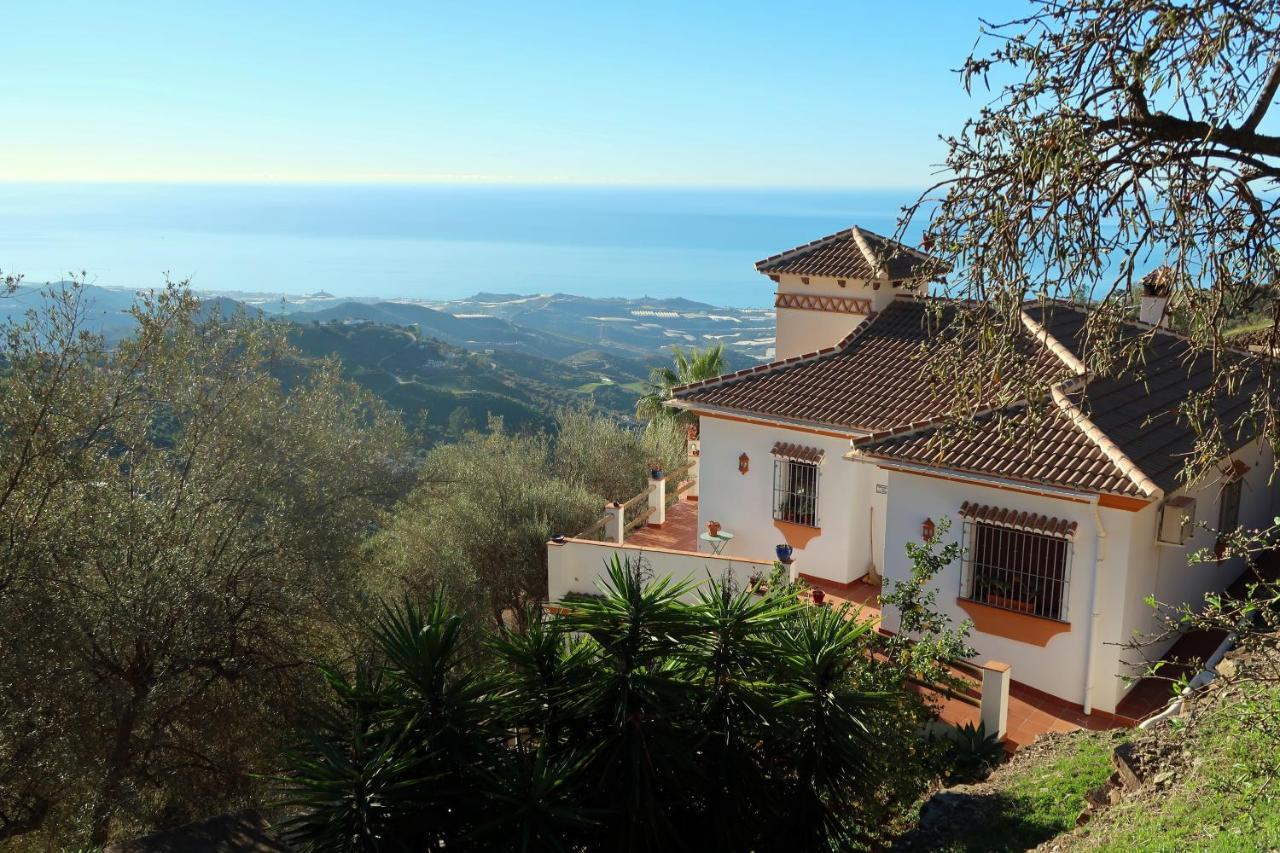 Villa Los Naranjos Sayalonga Zewnętrze zdjęcie