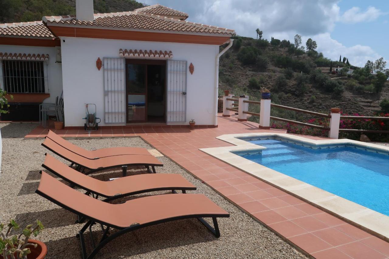 Villa Los Naranjos Sayalonga Zewnętrze zdjęcie