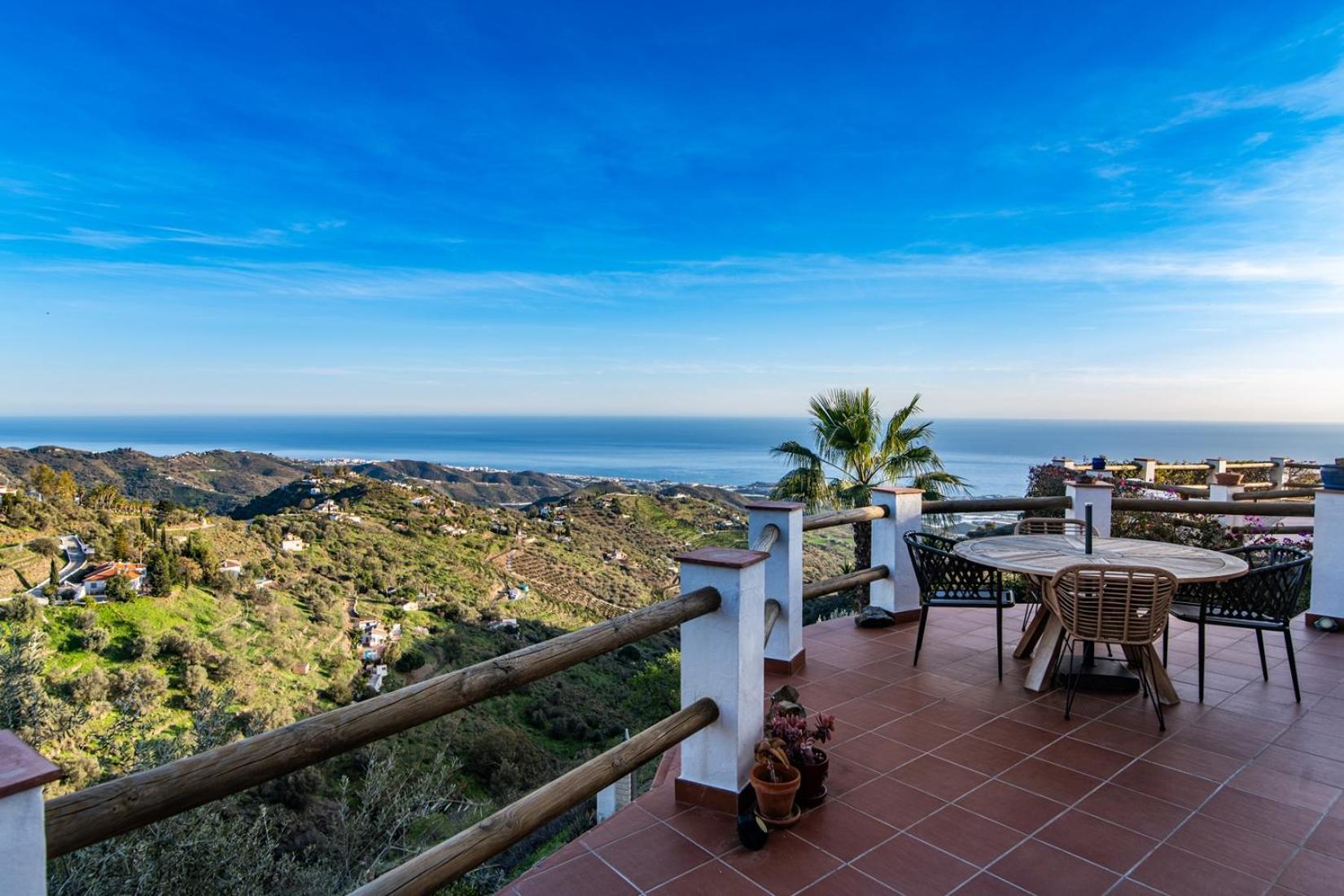 Villa Los Naranjos Sayalonga Zewnętrze zdjęcie